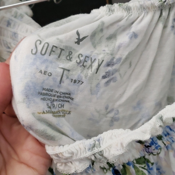 White Off The Shoulder Top - Picture 2 of 3